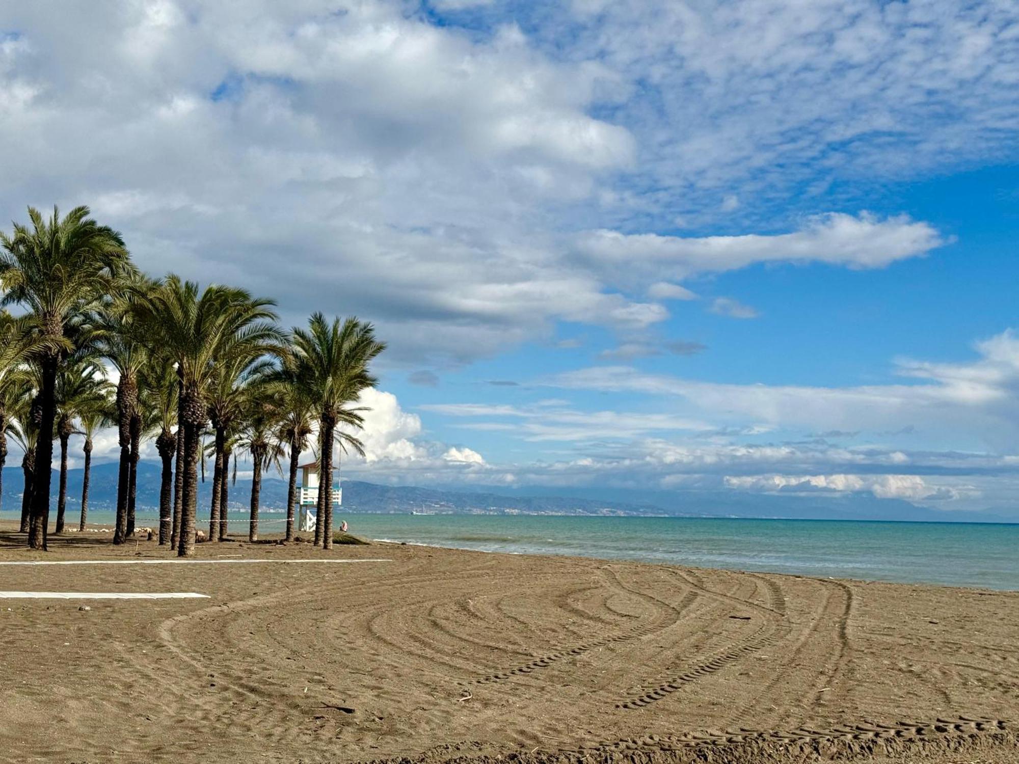 Apartamento Primera Linea De Playa Con Vistas Al Mar Con Garaje B Torremolinos