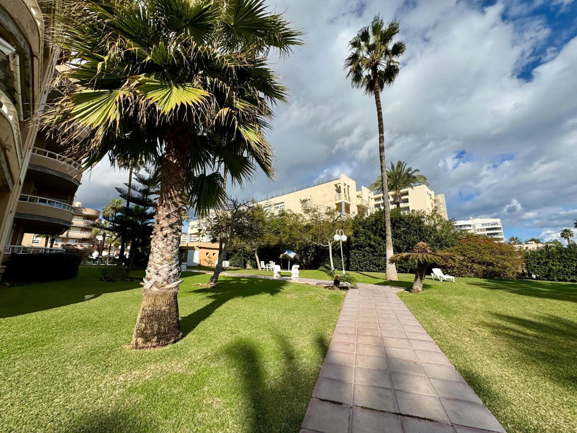 Apartamento Primera Linea De Playa Con Vistas Al Mar Con Garaje B *